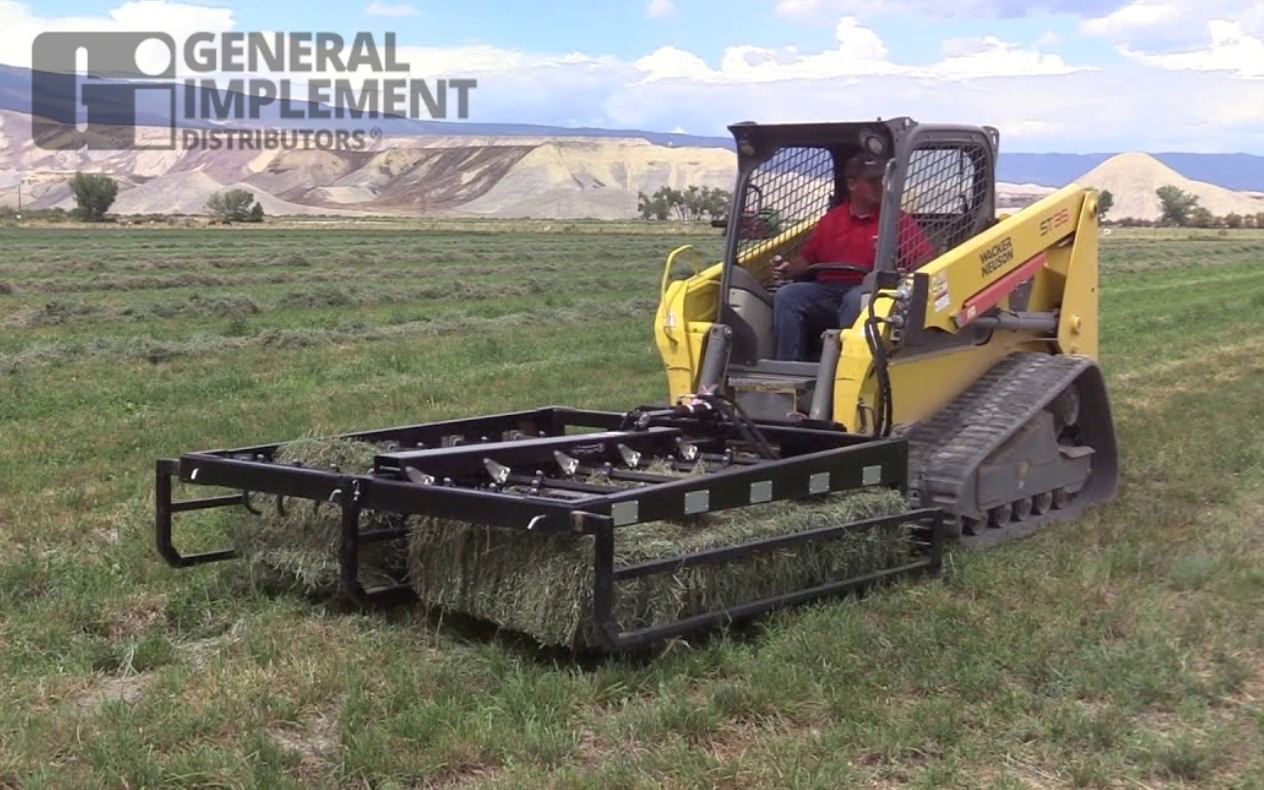 HAY BALE ACCUMULATOR